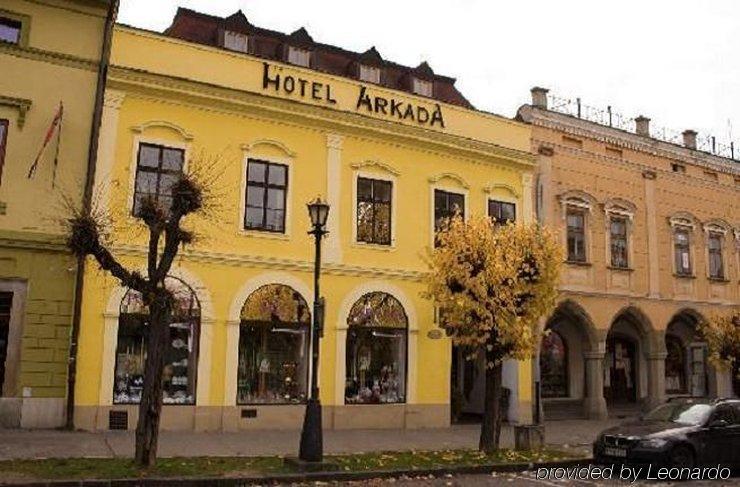 Hotel Arkada Levoca Exterior photo